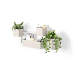 Zestaw 4 doniczek ściennych z drenażem do powieszania piaskowy Cubiko Wall Planter Umbra